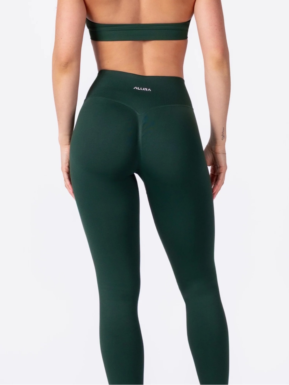 ALURA Cheeky Captivate Leggings NWOT NEVER WORN! XS